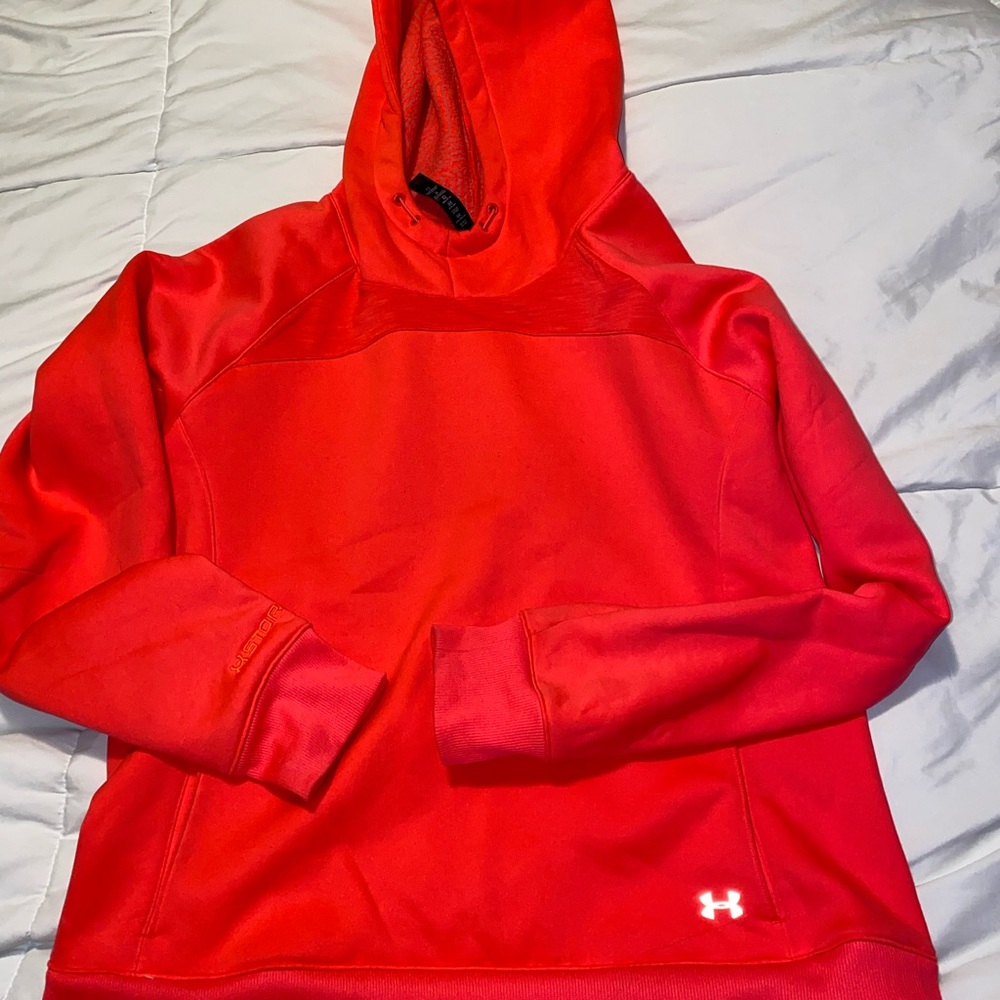 Under armour sweatshirt